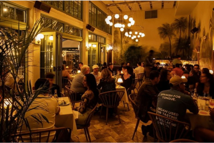 Los restaurantes de Estados Unidos reportan una de sus mejores facturaciones del año en el fin de semana del 4 de julio