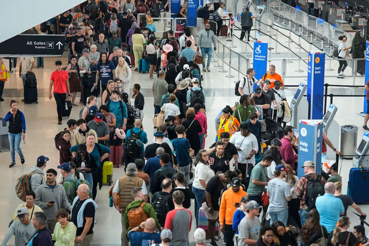 El fin de semana del 4 de julio bate récords históricos de viajeros en Estados Unidos
